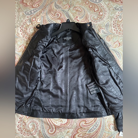 🌟 NWT Guess, Genuine Leather Jacket, Black, size XS🌟 - Picture 3 of 9